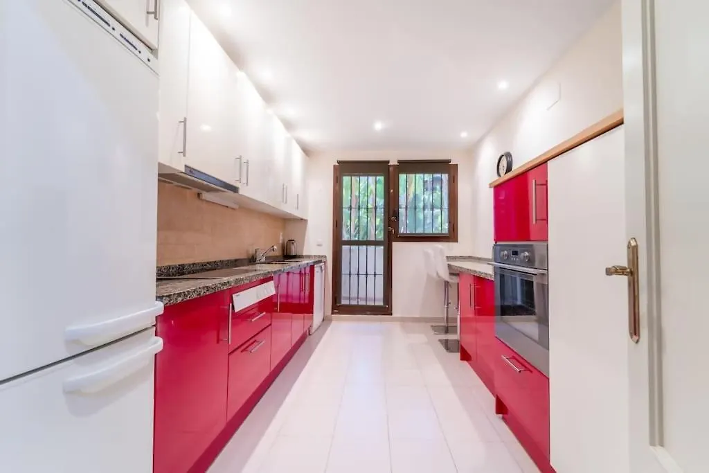 Elegant 3Bedroom Apartment In La Quinta Marbella Málaga