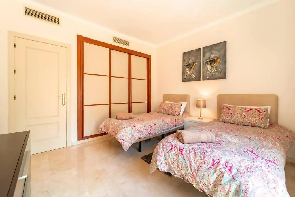 Elegant 3Bedroom Apartment In La Quinta Marbella Málaga Spanje